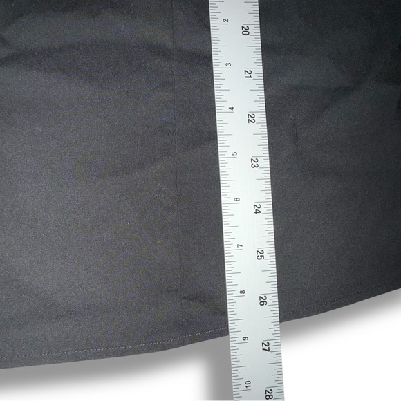 FOXCROFT Taylor Non-Iron Sleeveless Collar Button Down Shirt - Black 16 - Picture 10 of 16